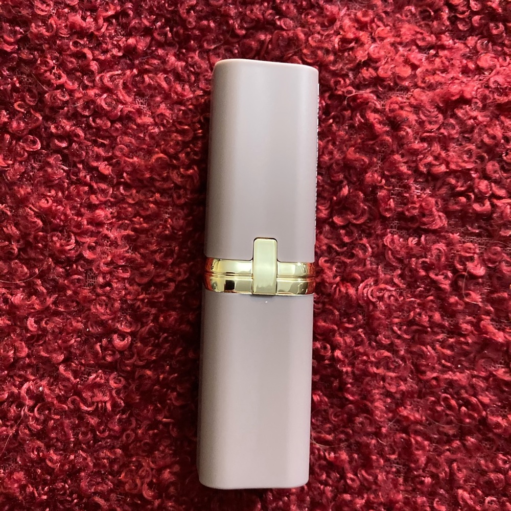 Loreal lipstick